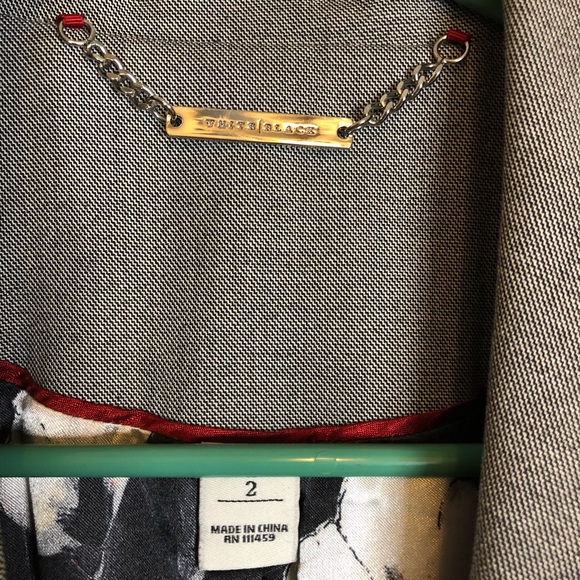 WHBM pleated cropped sleeve jacket size 2 - Picture 2 of 6